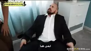 الزوجة تجبر زوجها على مشاهدتها وهي تتناك