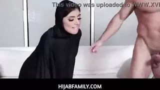 مراهق عربي يحصل على الفم وركوب الخيل