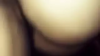 مغربي يستعرض بكس ام عياله للفحول