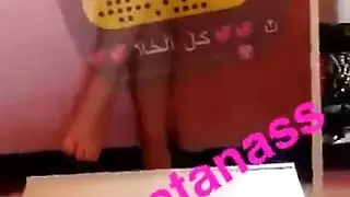 العربية ميرنا جسم مثير ساخن و كبير الثدي