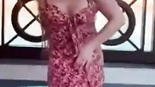 رقص فتاة عربية ساخنة