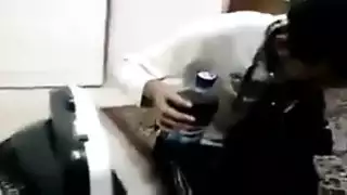 عشيقة جزائرية تمارس السادية علي جوزها في فيلم للهواة