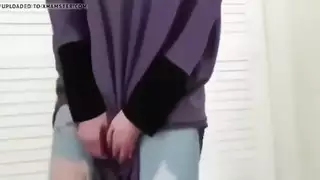 خلع الحجاب حرام لكن رضاعة الزب حلال