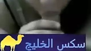 شرموطة تمص زب عشيقها الي بتحبو