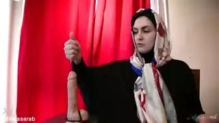 عشيقة العرب تكرهك وتهينك