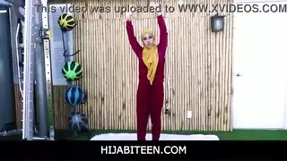 مدرب اللياقة البدنية يمارس الجنس مع العميل العربي الغريب