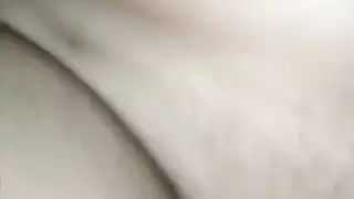 اللعنة على الكلبة المصرية في الحمار للحفاظ على عذريتك