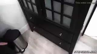 المراهق العربي لأول مرة الخطوة المعلقة
