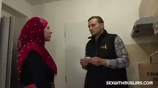 يريد أن يكون أكثر من مجرد رسول