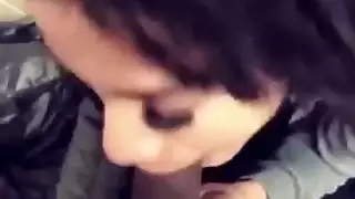 وقحة عربية مص ديك في الأماكن العامة