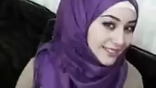 سمر فرسه هايجه وكسها ممحون مش بيهدى عمااله تتشرمط على عشيقها ع الكام